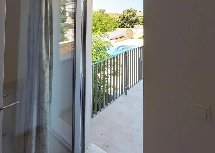 Helene * Tar-Vabriga