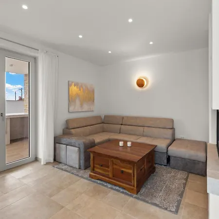 Helene Villa Tar-Vabriga