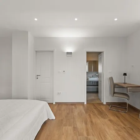 Helene Villa Tar-Vabriga